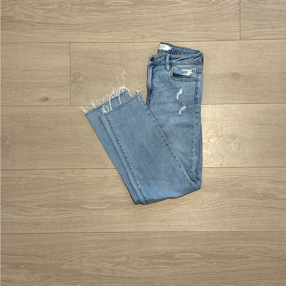 Hidden High Rise Distressed jeans - Picture 2 of 3